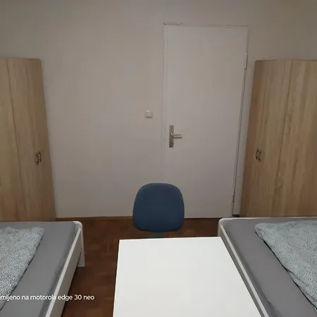 Zentrale Lage, 2 Zimmer, Voll Ausgestattet, Gute Anbindung